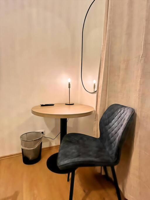 Urban & Chic: 2Bdr, Parkplatz Apartment Witten Luaran gambar