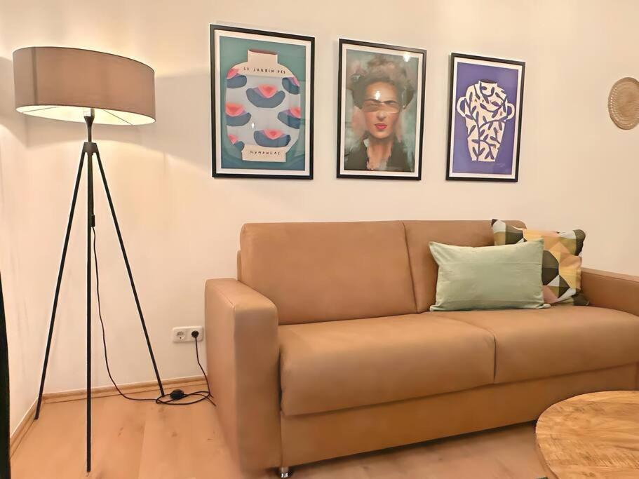 Urban & Chic: 2Bdr, Parkplatz Apartment Witten Luaran gambar