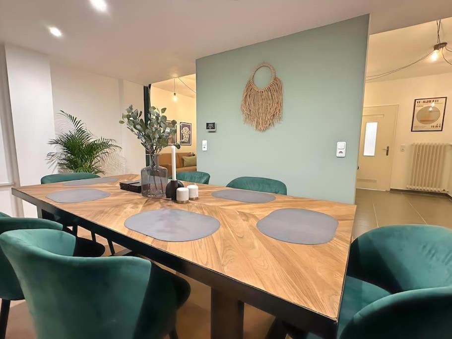 Urban & Chic: 2Bdr, Parkplatz Apartment Witten Luaran gambar