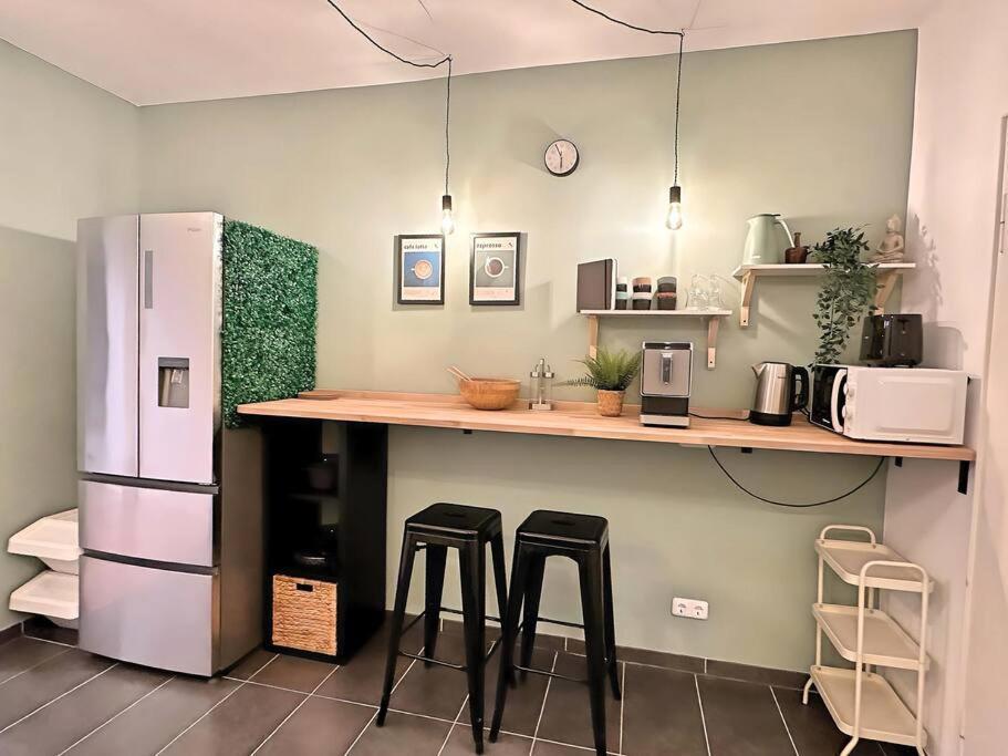 Urban & Chic: 2Bdr, Parkplatz Apartment Witten Luaran gambar
